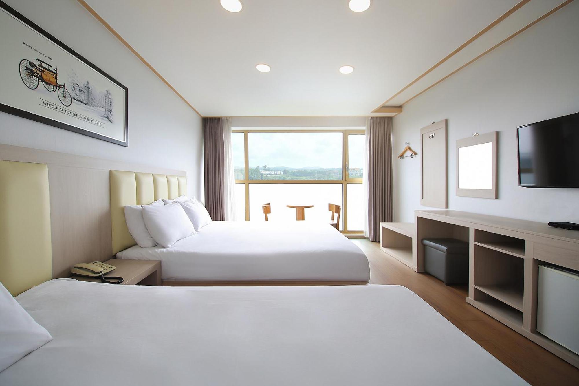 Shin Shin Hotel Jeju City Exteriör bild