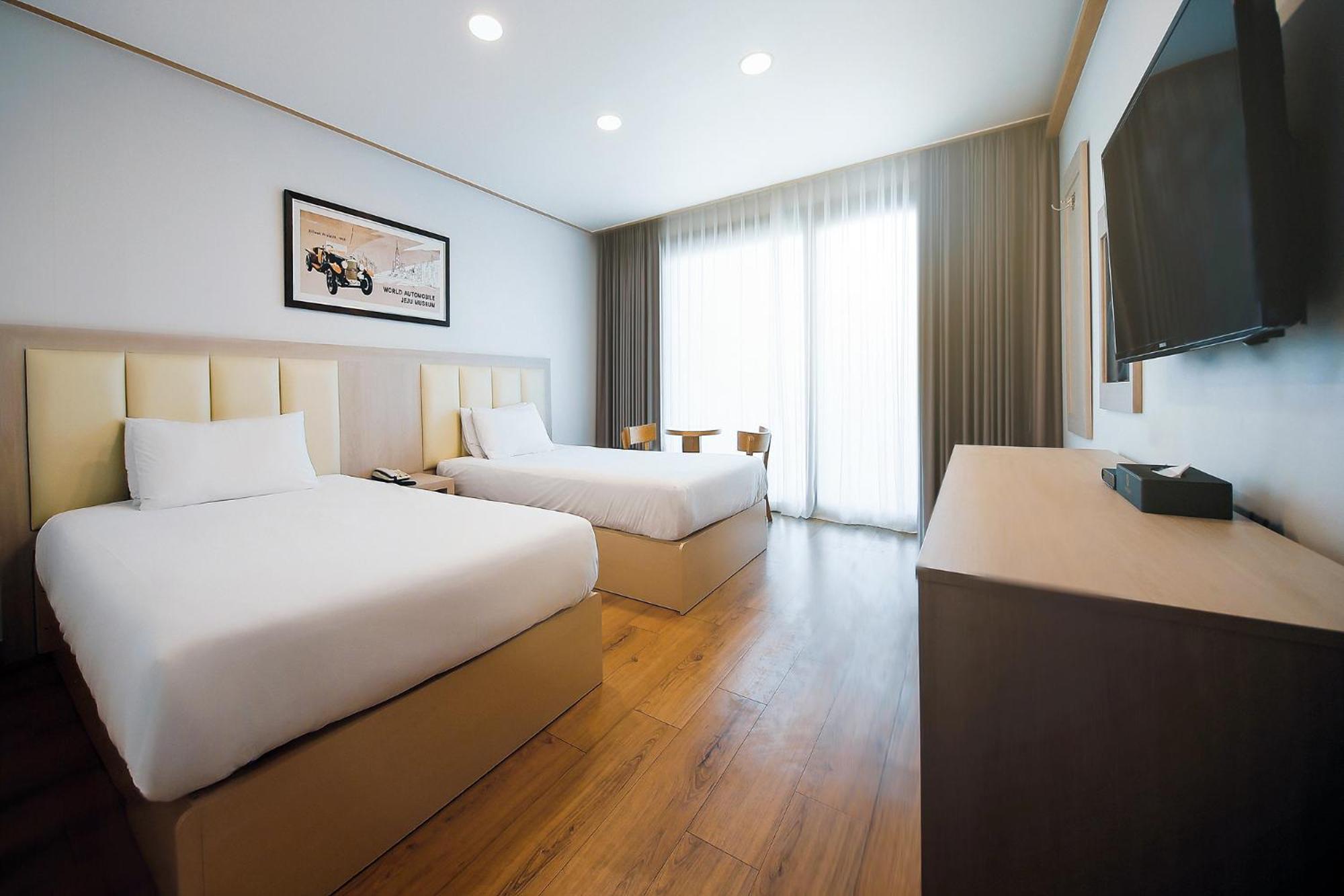 Shin Shin Hotel Jeju City Exteriör bild